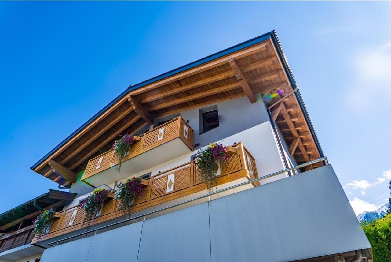 Bernstein Appartements カプルーン エクステリア 写真